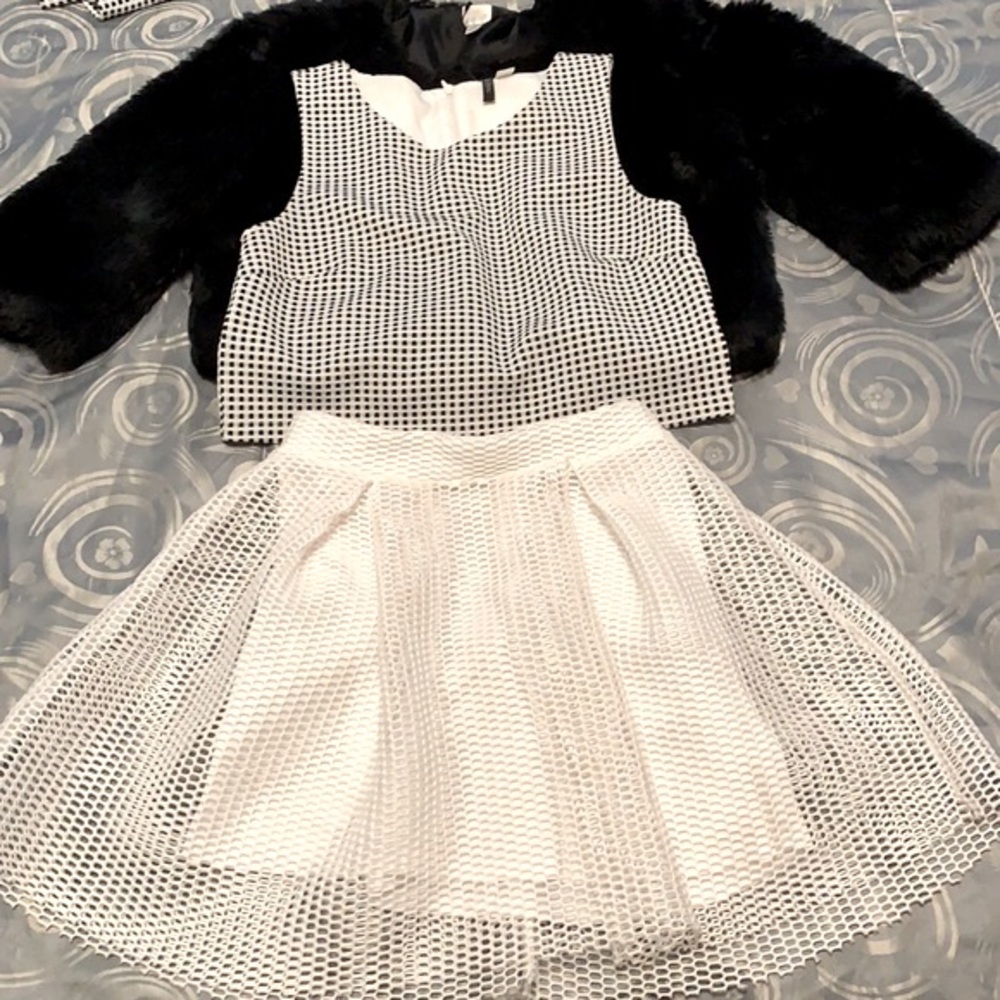 Super Cute Summer BlackxWhite lot! - Picture 6 of 6